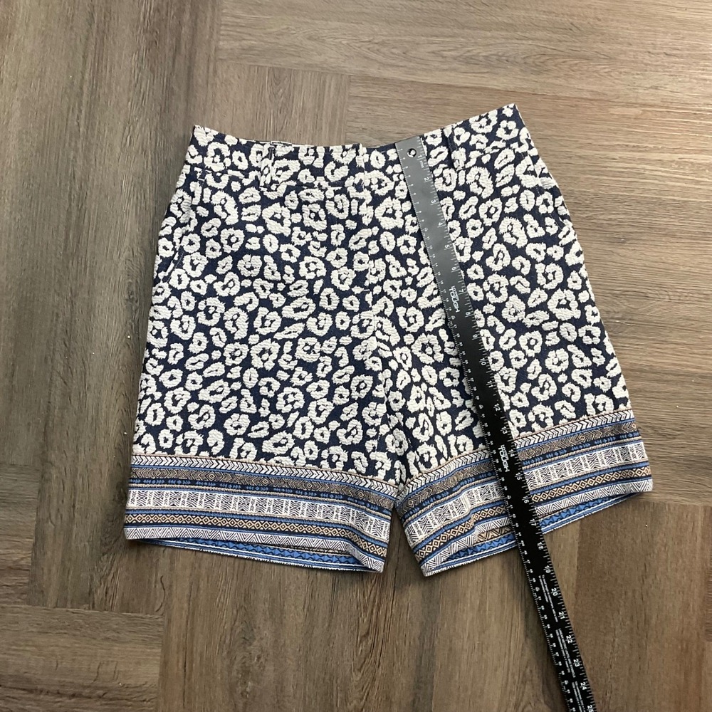 NWT J.McLaughlin Trixie Geo Cheetah Animal Print Shorts Womens 0 Navy Blue White - Picture 7 of 8